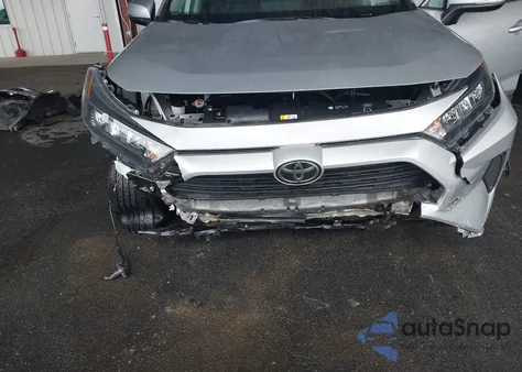 2019 Toyota Rav4 Le z USA, uszkodzony, nr VIN 2T3K1RFV3KW033103